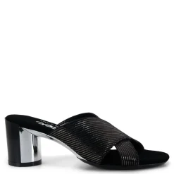 Alma / Black