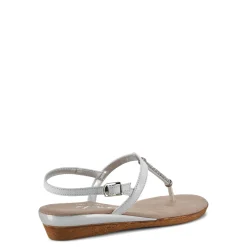 Ava / White