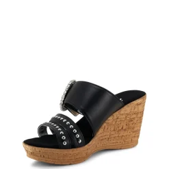 Bashful / Black