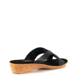 Brynna / Black