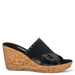 Cathi / Black