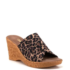 Christina / Leopard