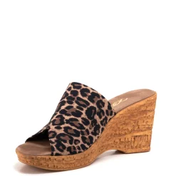 Christina / Leopard