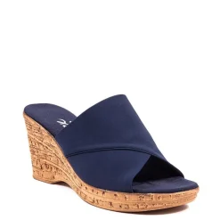 Christina / Navy