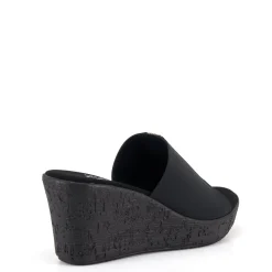 Danica / Black