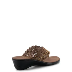Demy / Brown