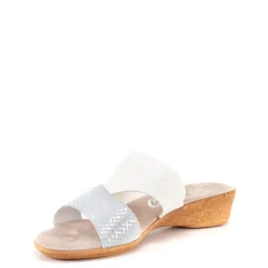 Izabel / White