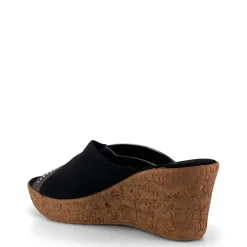Maggi / Black