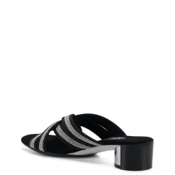 Misha / Black