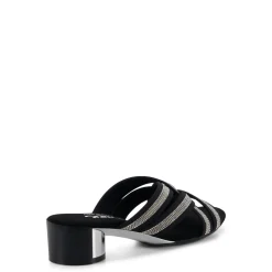 Misha / Black