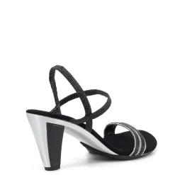 Roxi / Black