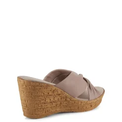 Ruth / Taupe